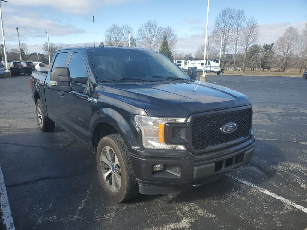 View vehicle photo 2