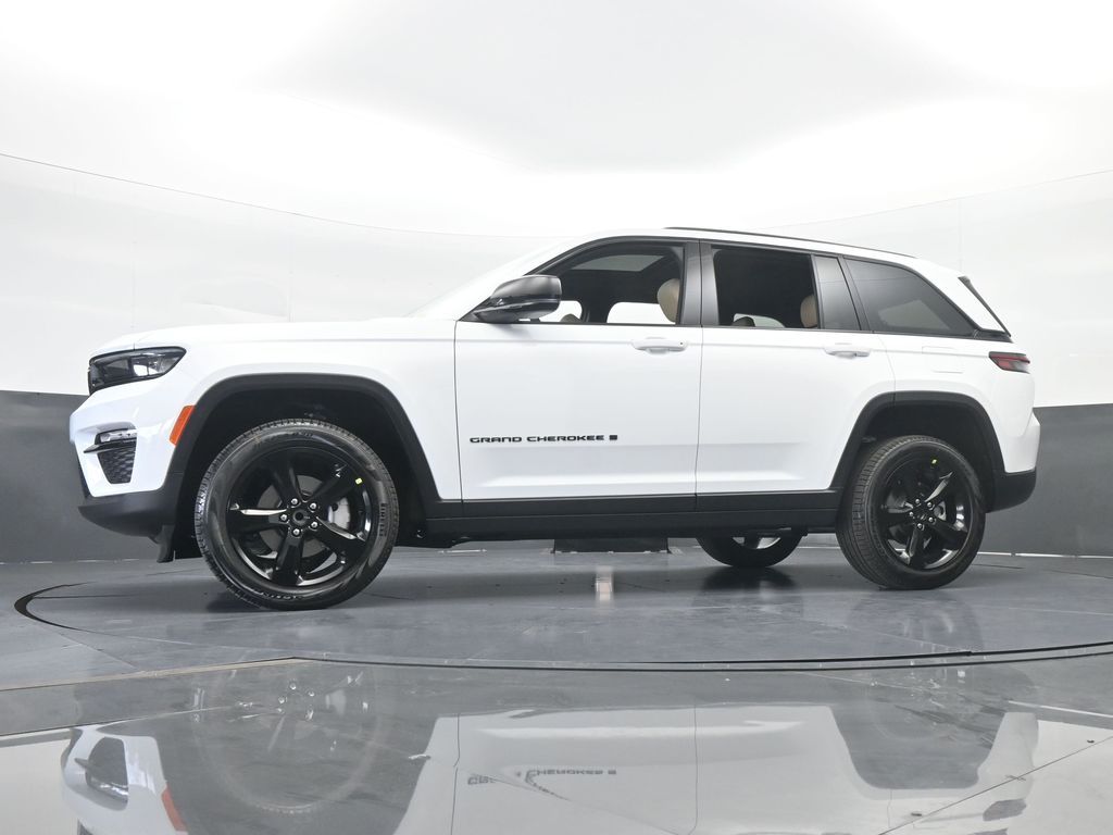 New 2025 Bright White Clearcoat Jeep Limited image 51