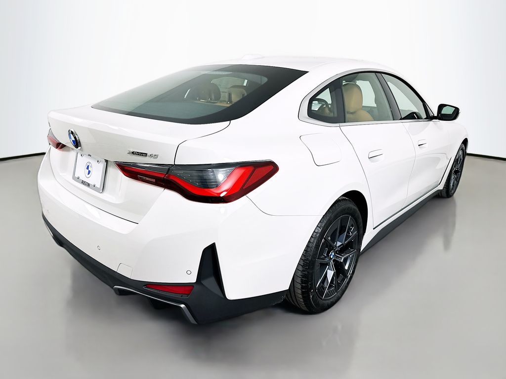 Thumbnail: 2026 BMW i4 - 5