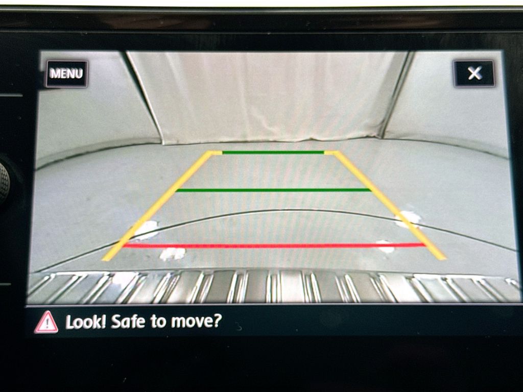 Thumbnail: 2020 Volkswagen Tiguan - 14