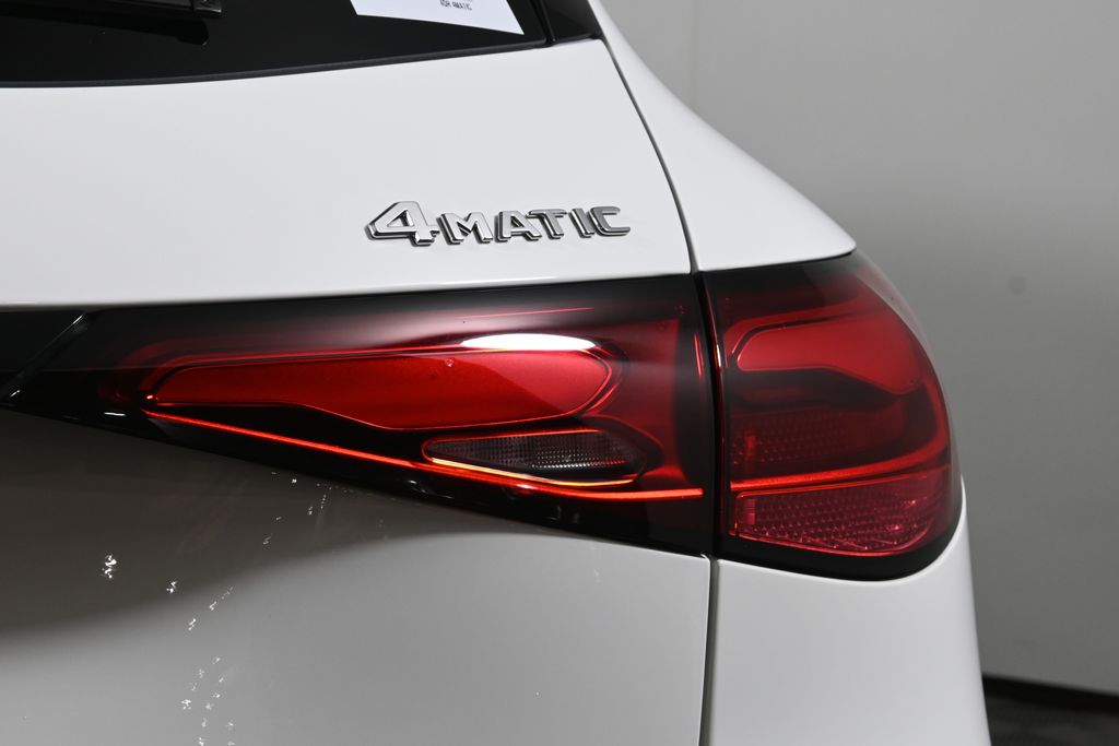 Thumbnail: 2026 Mercedes-Benz GLC - 13
