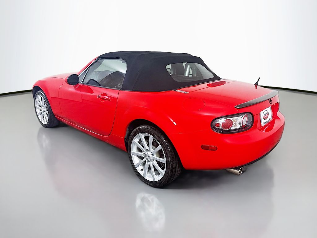 Thumbnail: 2006 Mazda MX-5 Miata - 7