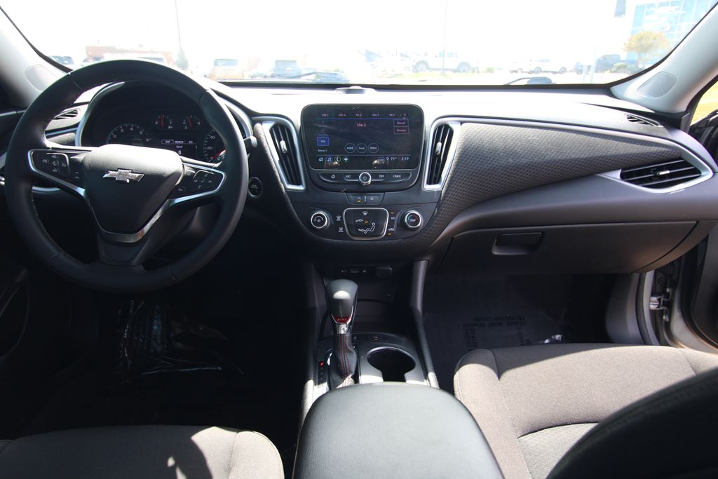 Used 2024 Chevrolet Malibu Sedan