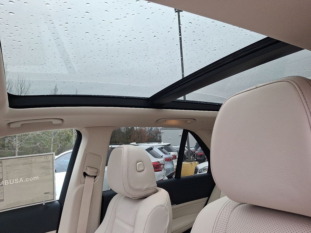 Thumbnail: 2026 Mercedes-Benz GLE - 11