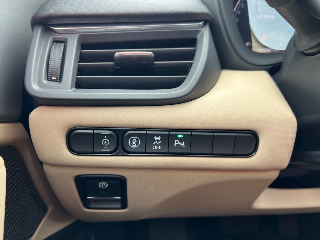 Thumbnail: 2025 Acura TLX - 16