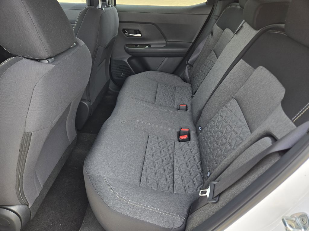 2026 Nissan Kicks SV - 8