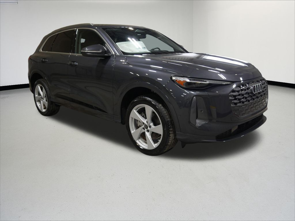 Thumbnail: 2025 Audi Q5 - 7