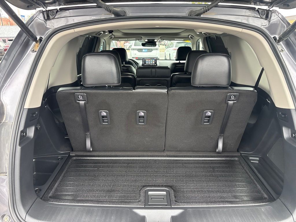Used 2025 Honda Pilot SUV
