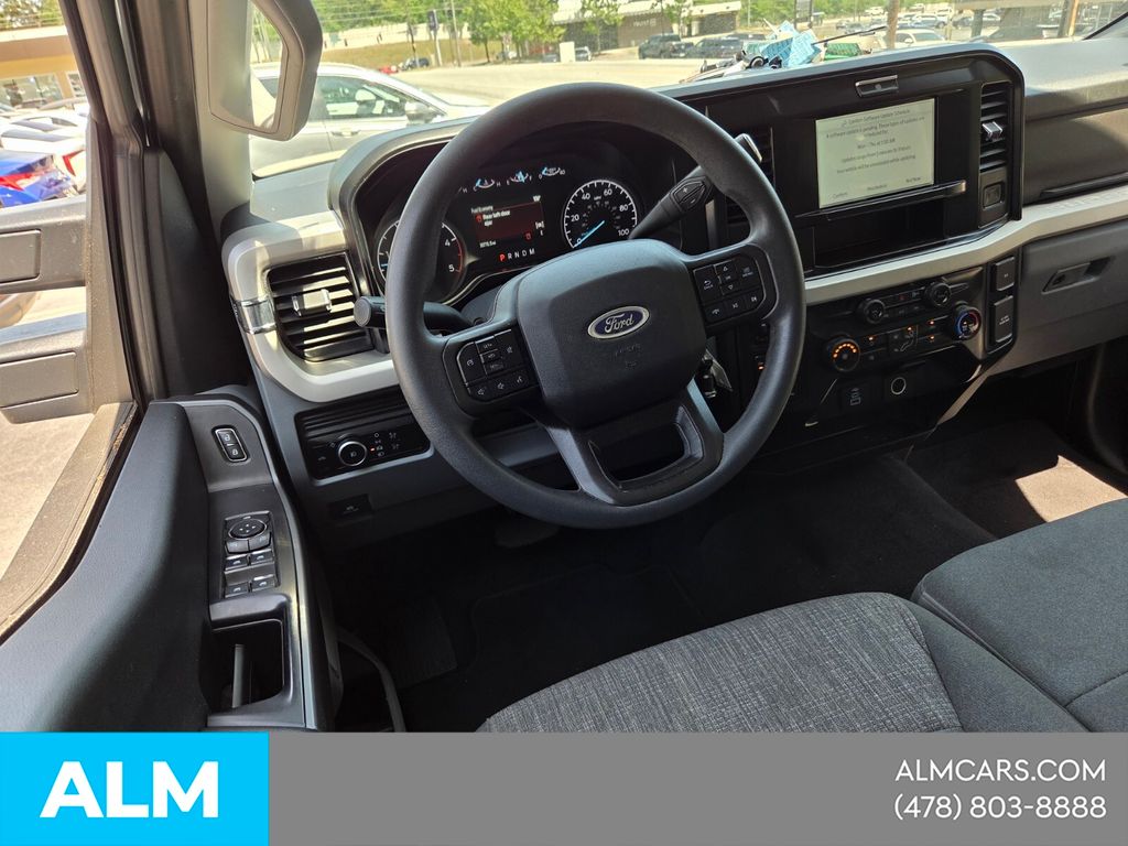 Used 2025 White Ford XLT image 8
