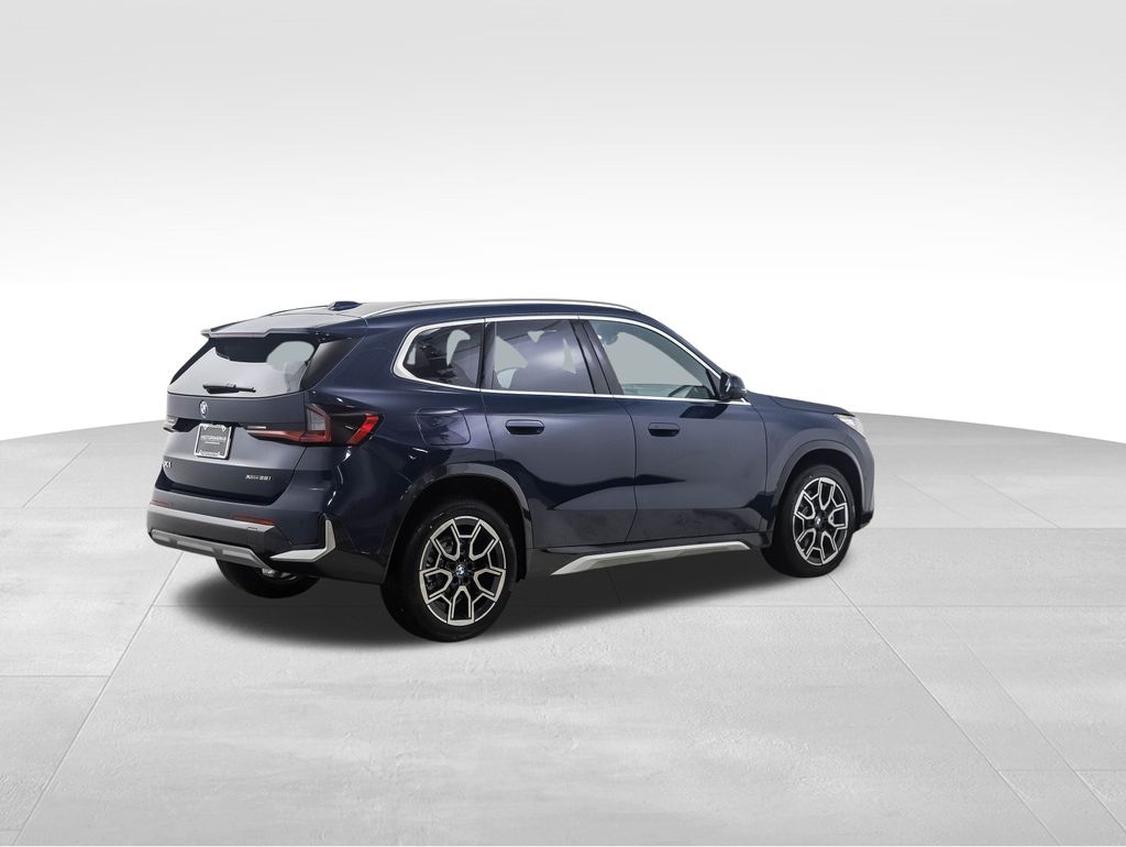 Thumbnail: 2026 BMW X1 - 5