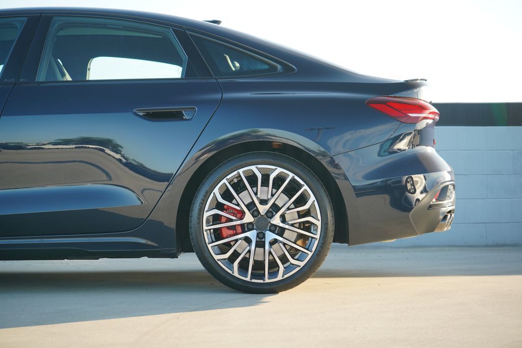 Thumbnail: 2026 Audi S5 - 4