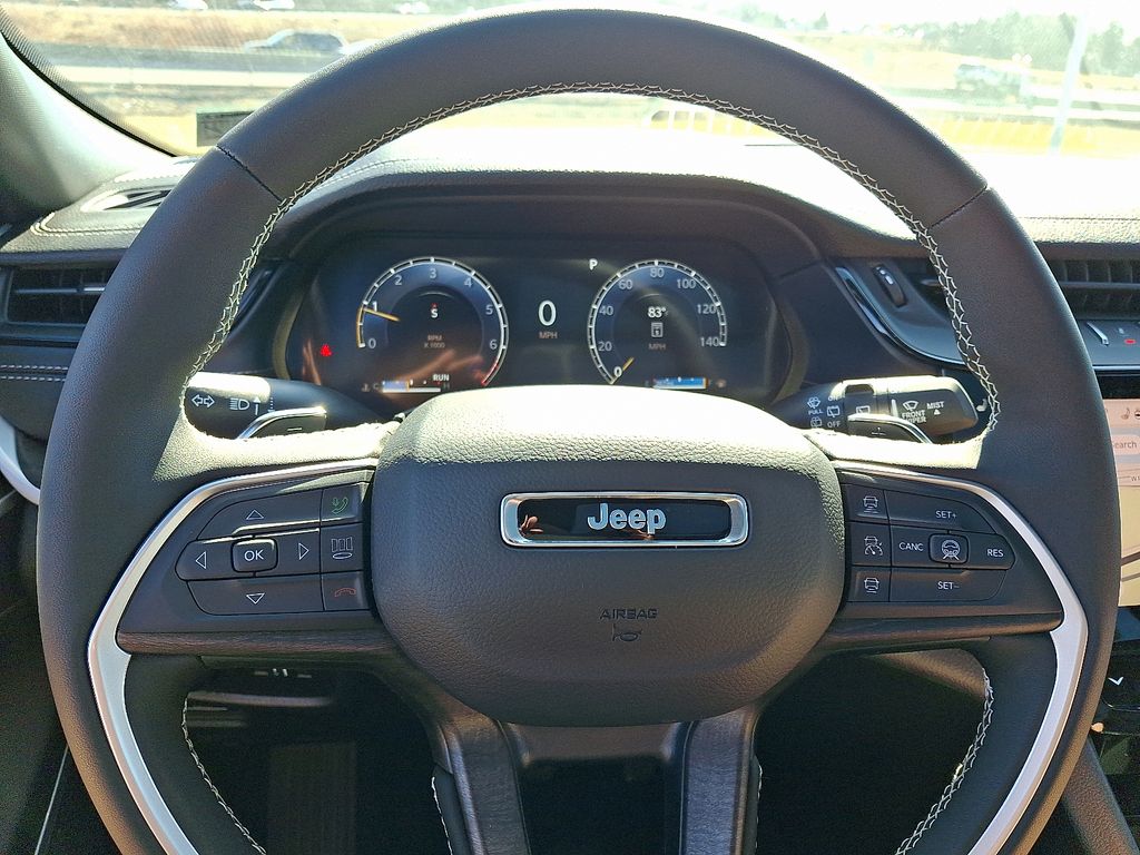 2026 Jeep Grand Cherokee — photo 16