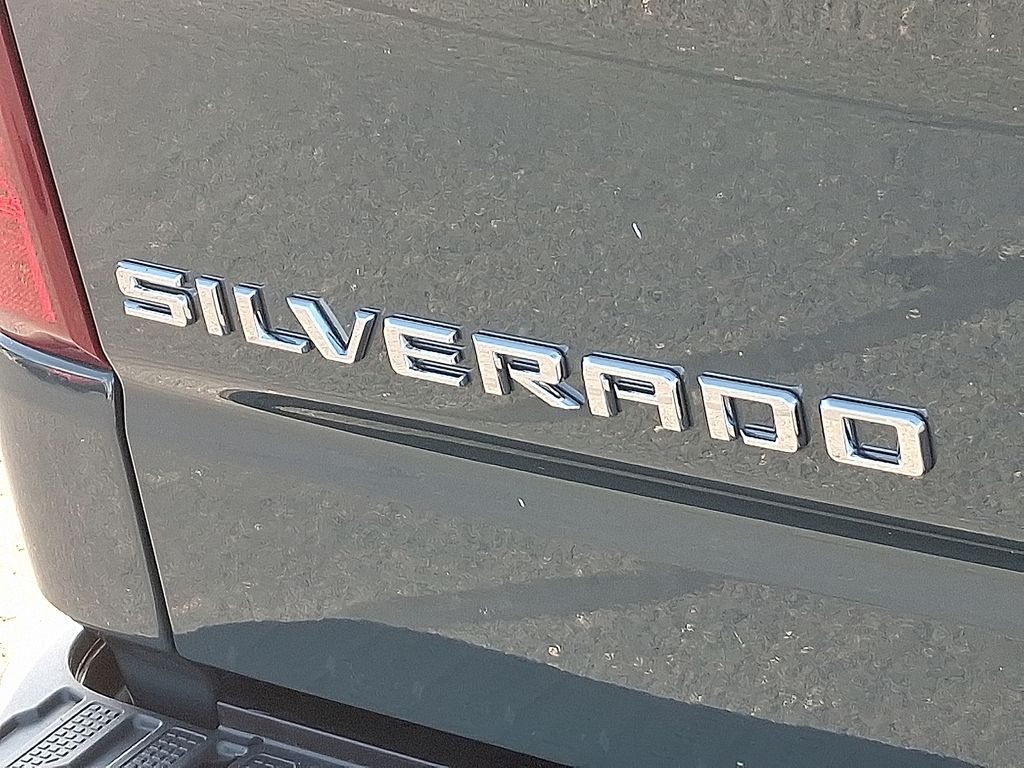 Thumbnail: 2026 Chevrolet Silverado 1500 - 5