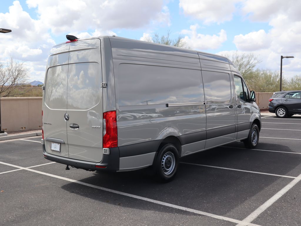 2025 Mercedes-Benz Sprinter 2500 5