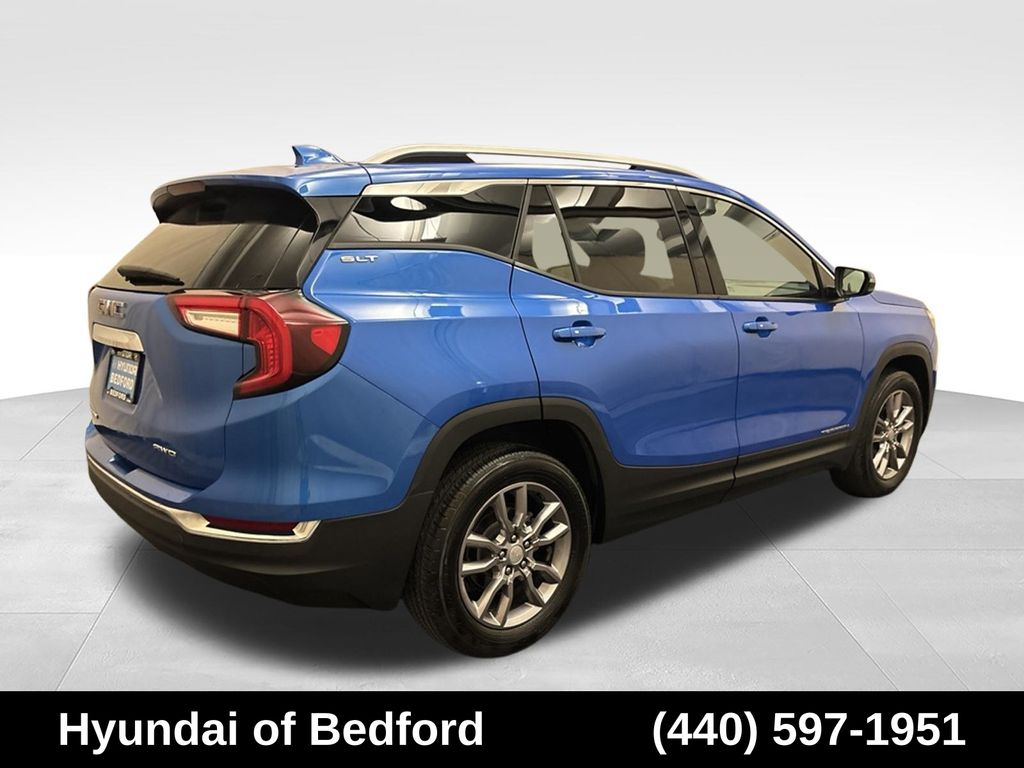 2024 GMC Terrain SLT - Image 5