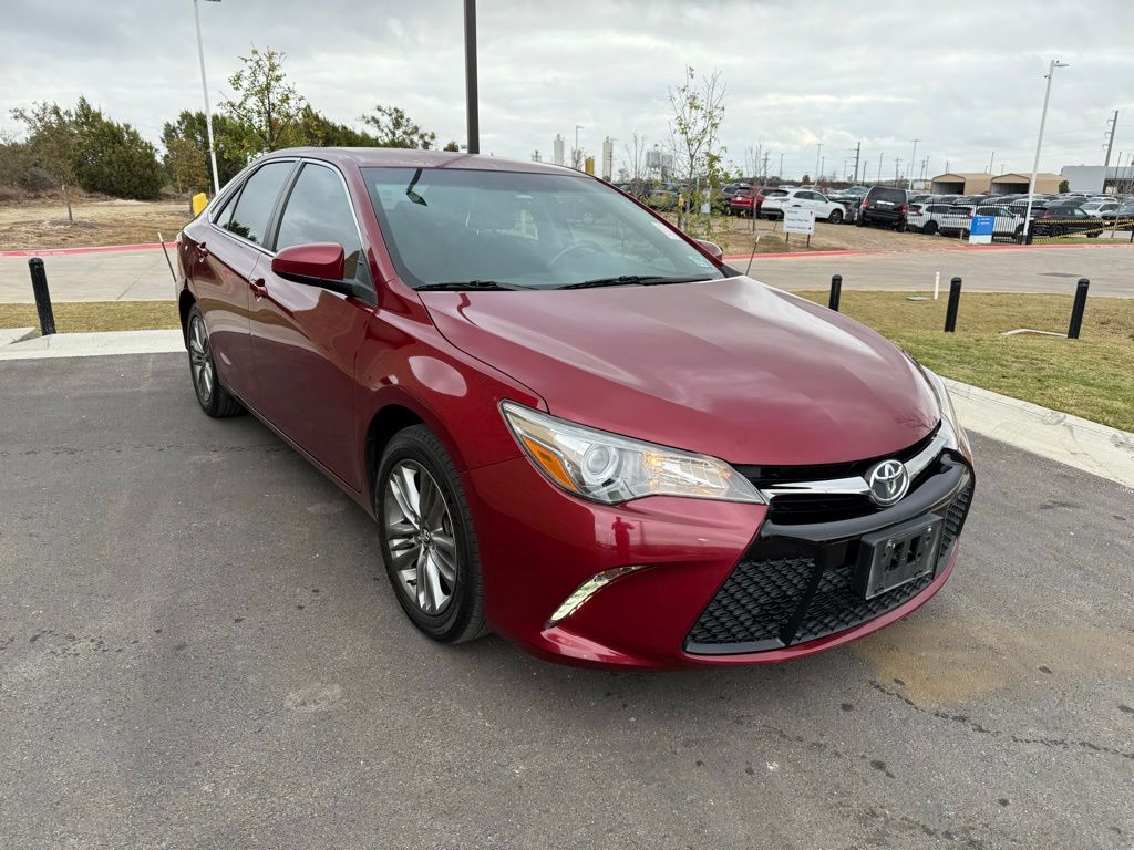 Thumbnail: 2016 Toyota Camry - 3