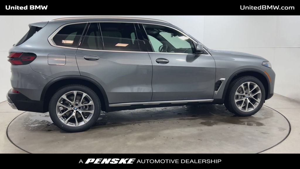 Thumbnail: 2026 BMW X5 - 9