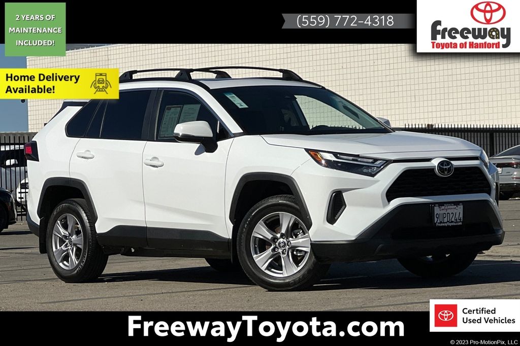 2025 Toyota RAV4 XLE AWD