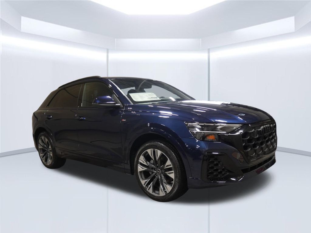Thumbnail: 2026 Audi Q8 - 7