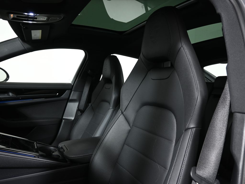 Thumbnail: 2026 Porsche Panamera - 6