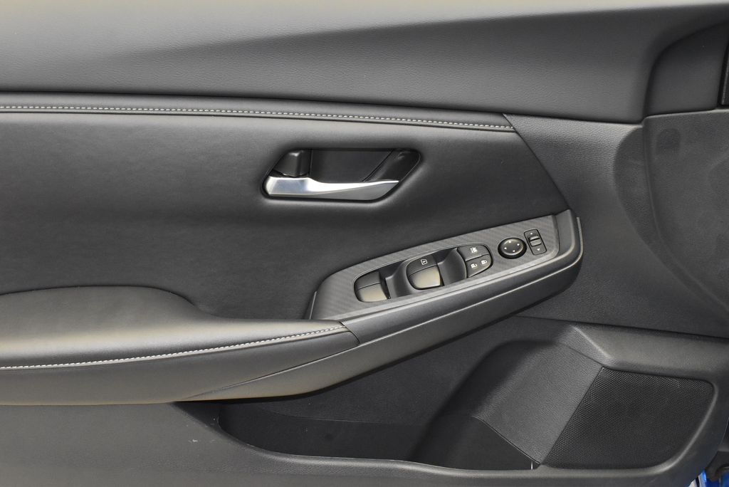 Thumbnail: 2025 Nissan Sentra - 10