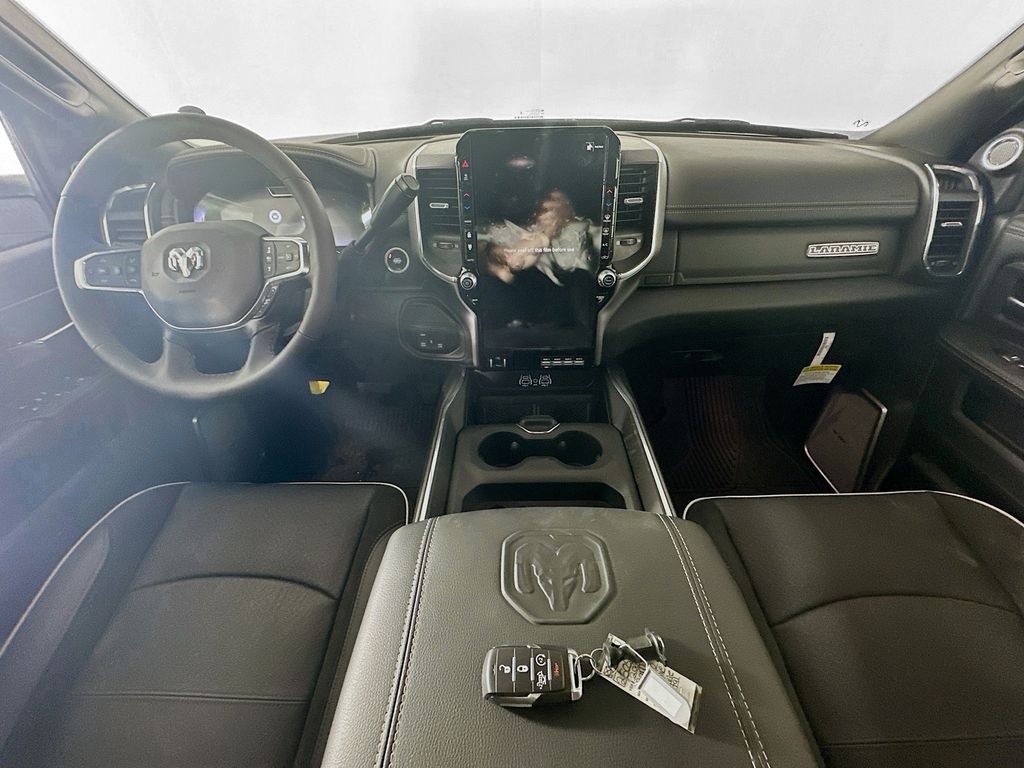 New 2025 Gray Ram Laramie 14in image 9
