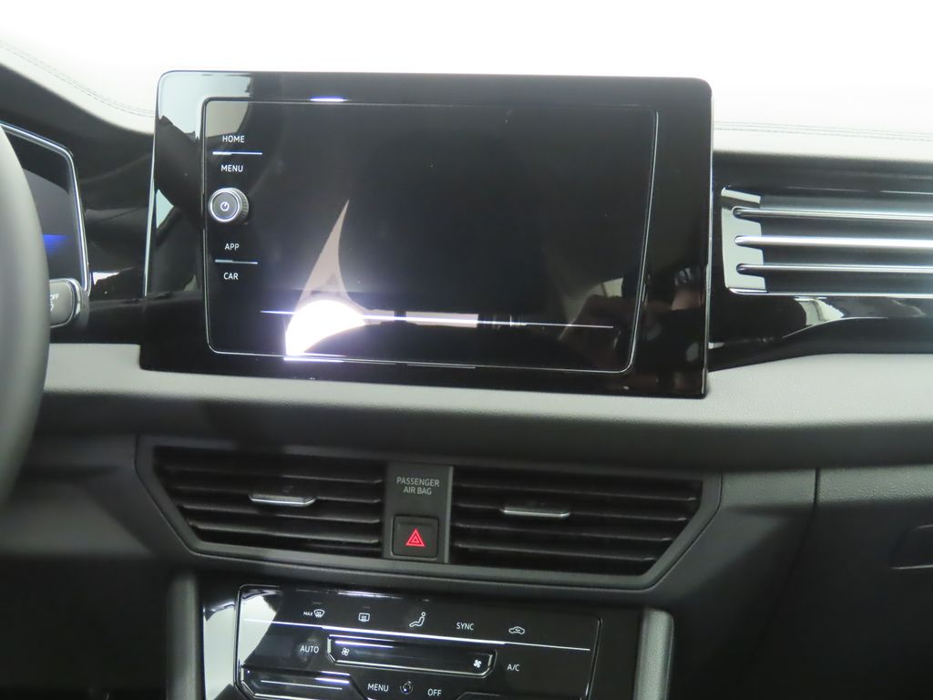 Thumbnail: 2025 Volkswagen Jetta - 15