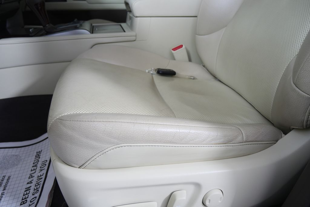 Thumbnail: 2019 Lexus GX - 10