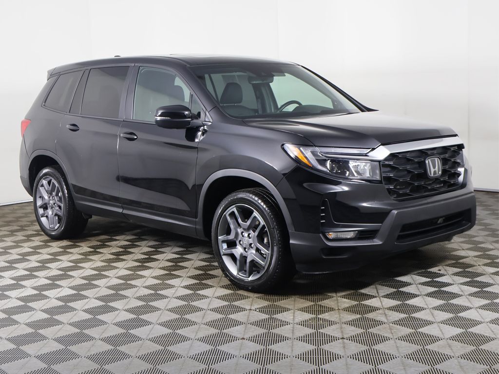 View vehicle photo 2