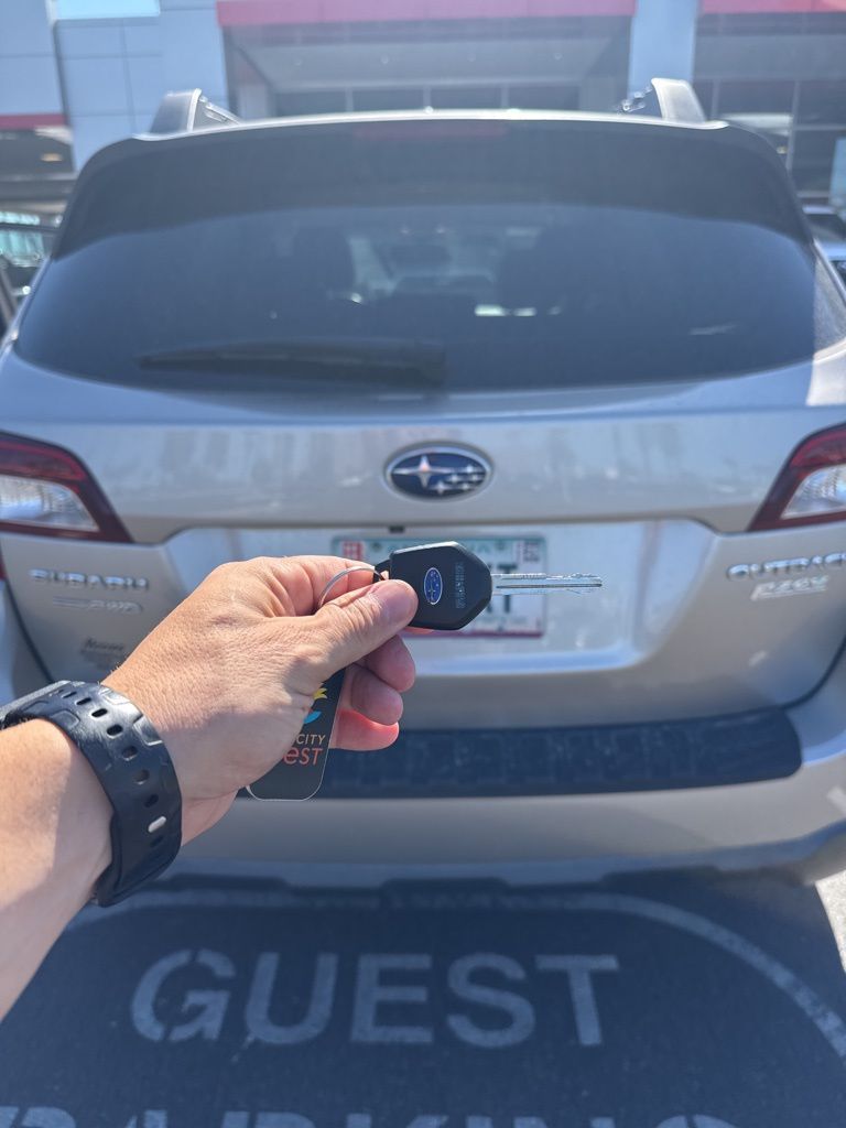 2015 Subaru Outback Premium 8