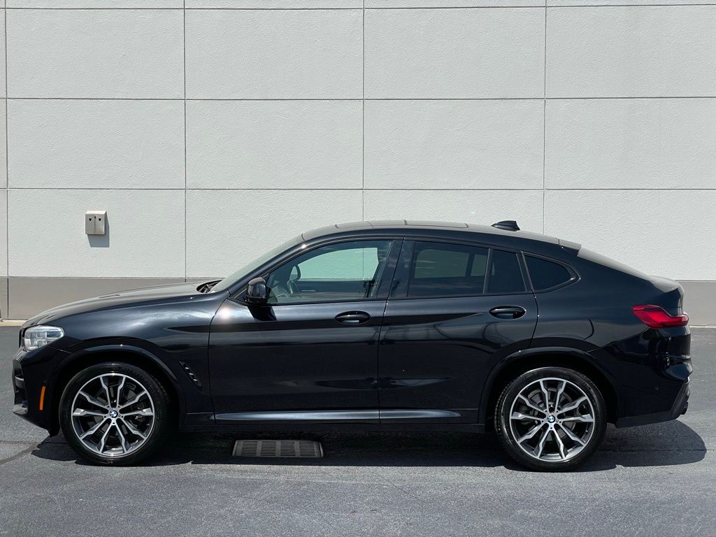 Thumbnail: 2021 BMW X4 - 2