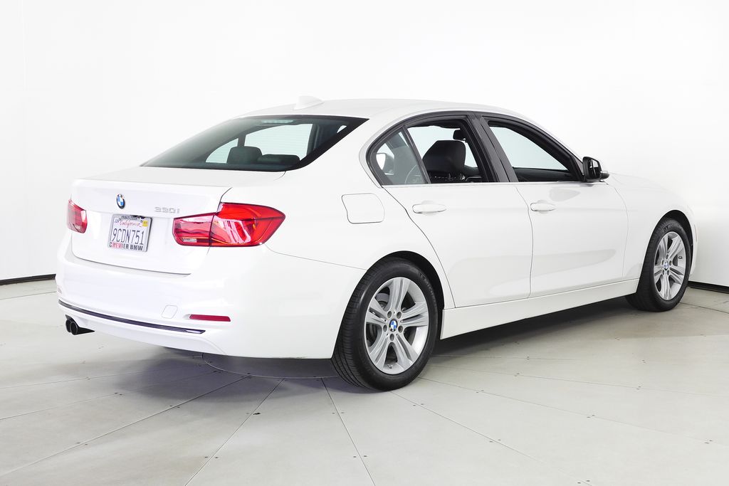 2018 BMW 3 Series 330i 7