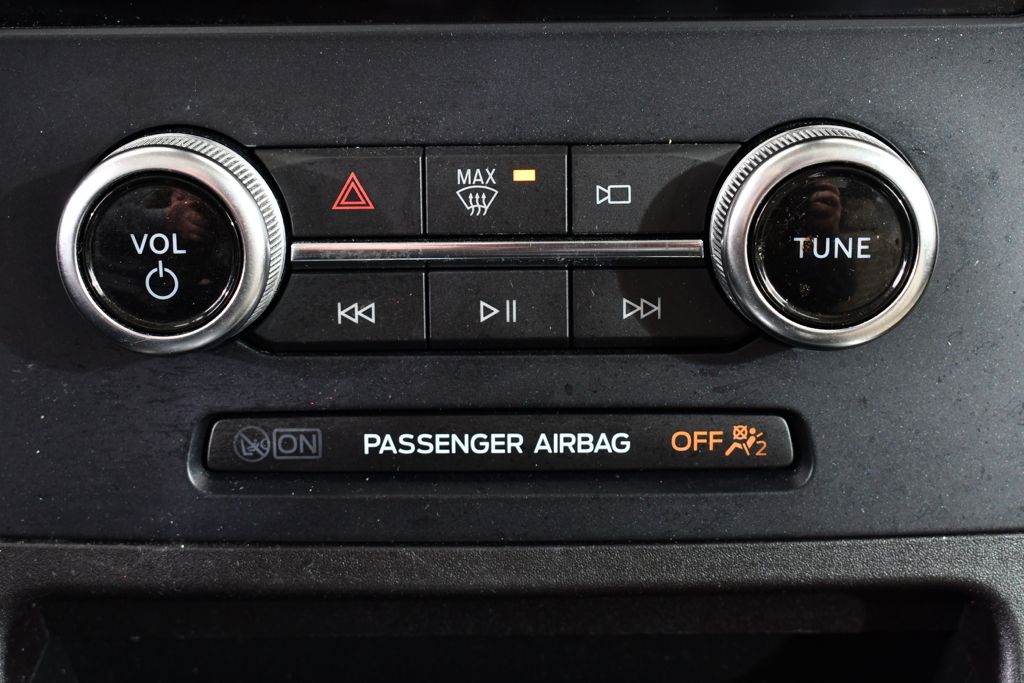 Used 2023 Black Ford SEL image 29