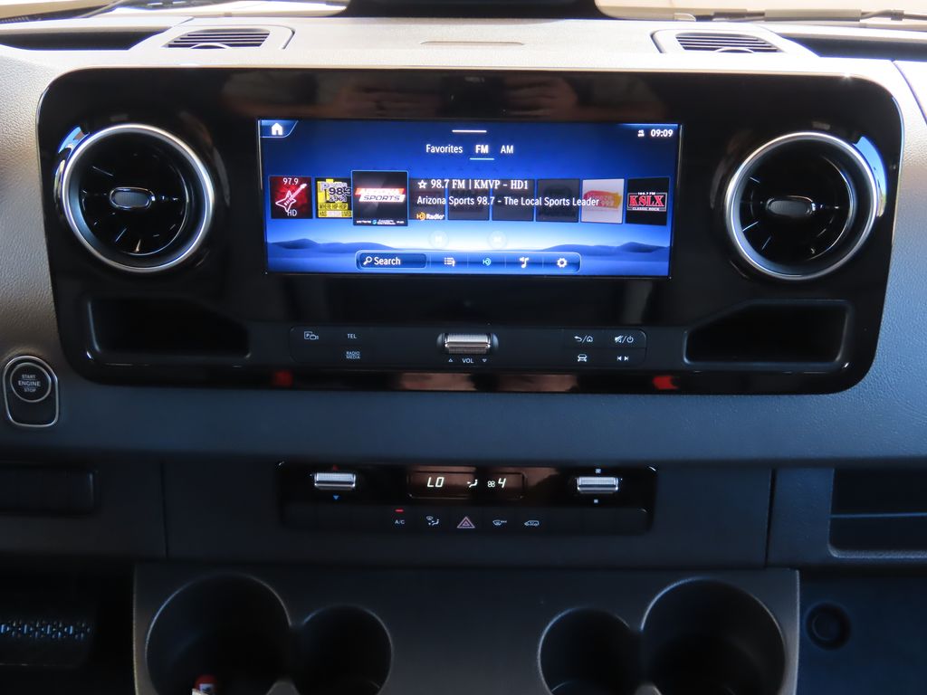 Thumbnail: 2026 Mercedes-Benz Sprinter - 14