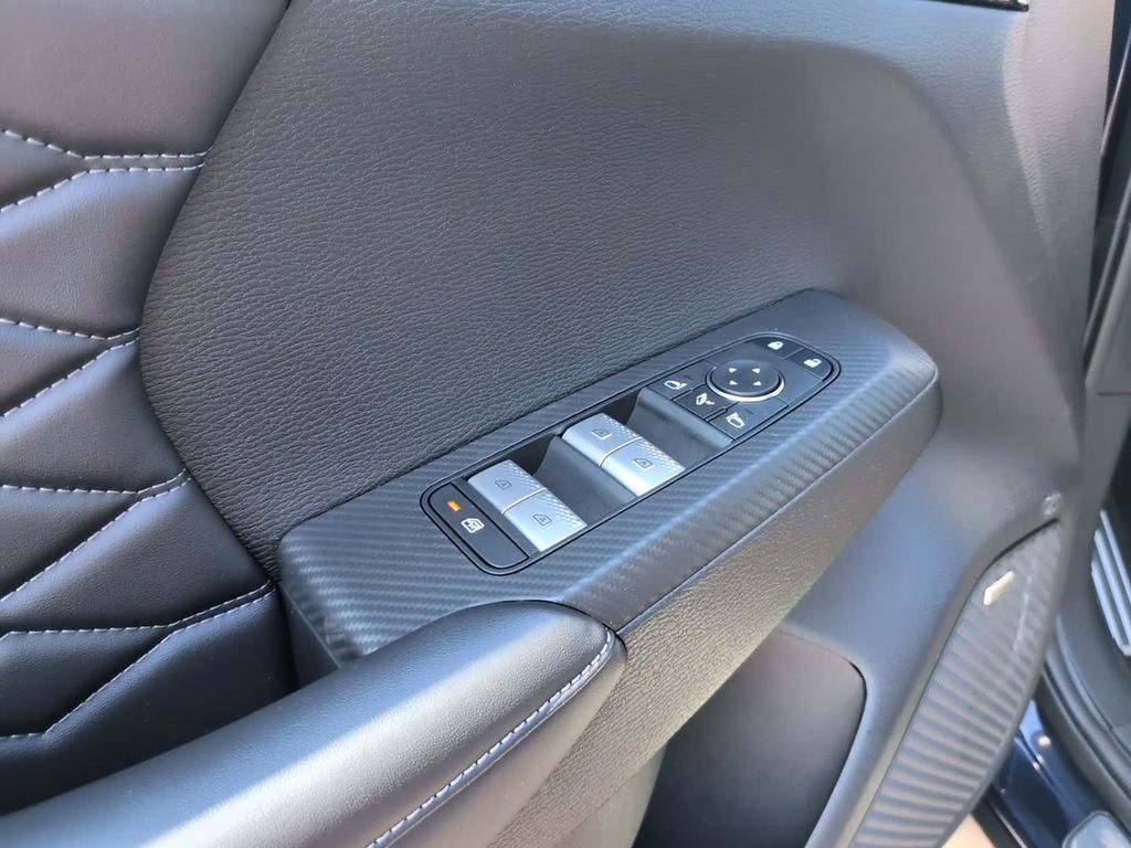 New 2026 Blue Mitsubishi SEL image 19