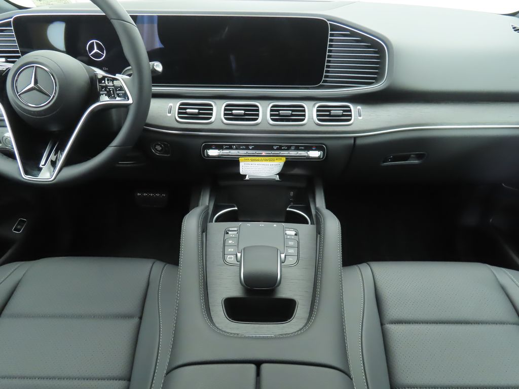 Thumbnail: 2026 Mercedes-Benz GLE - 13