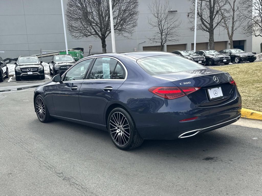 Thumbnail: 2025 Mercedes-Benz C-Class - 13