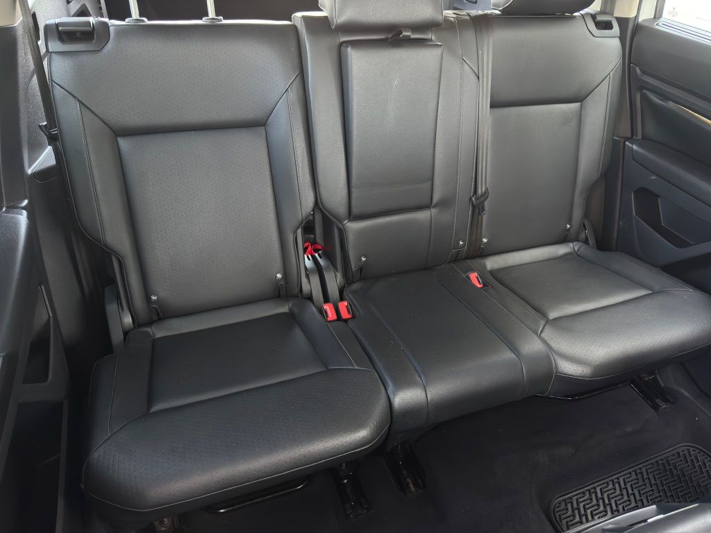 2018 Volkswagen Atlas 2.0T SE  at Royal Nissan