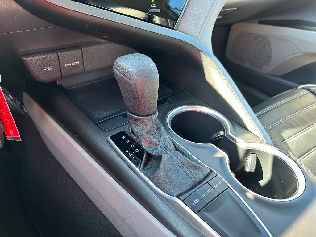 Thumbnail: 2023 Toyota Camry - 26