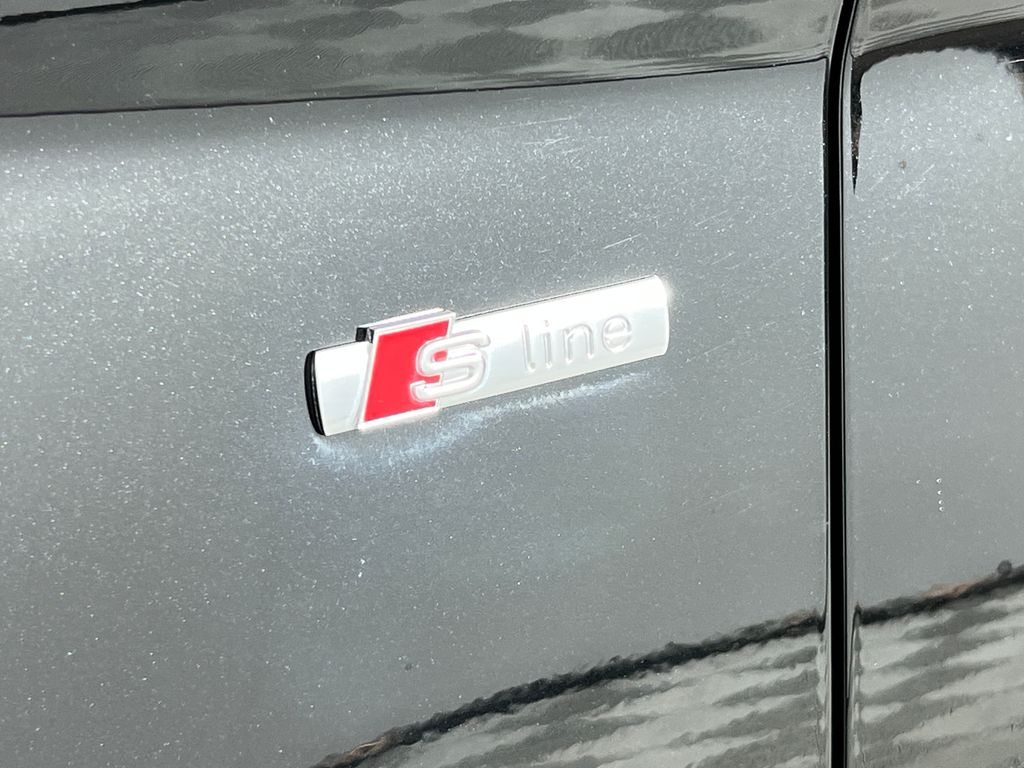 Thumbnail: 2023 Audi Q5 - 12