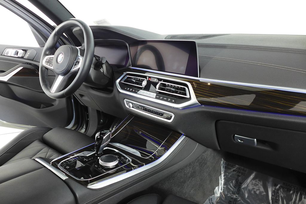 Thumbnail: 2023 BMW X5 - 13