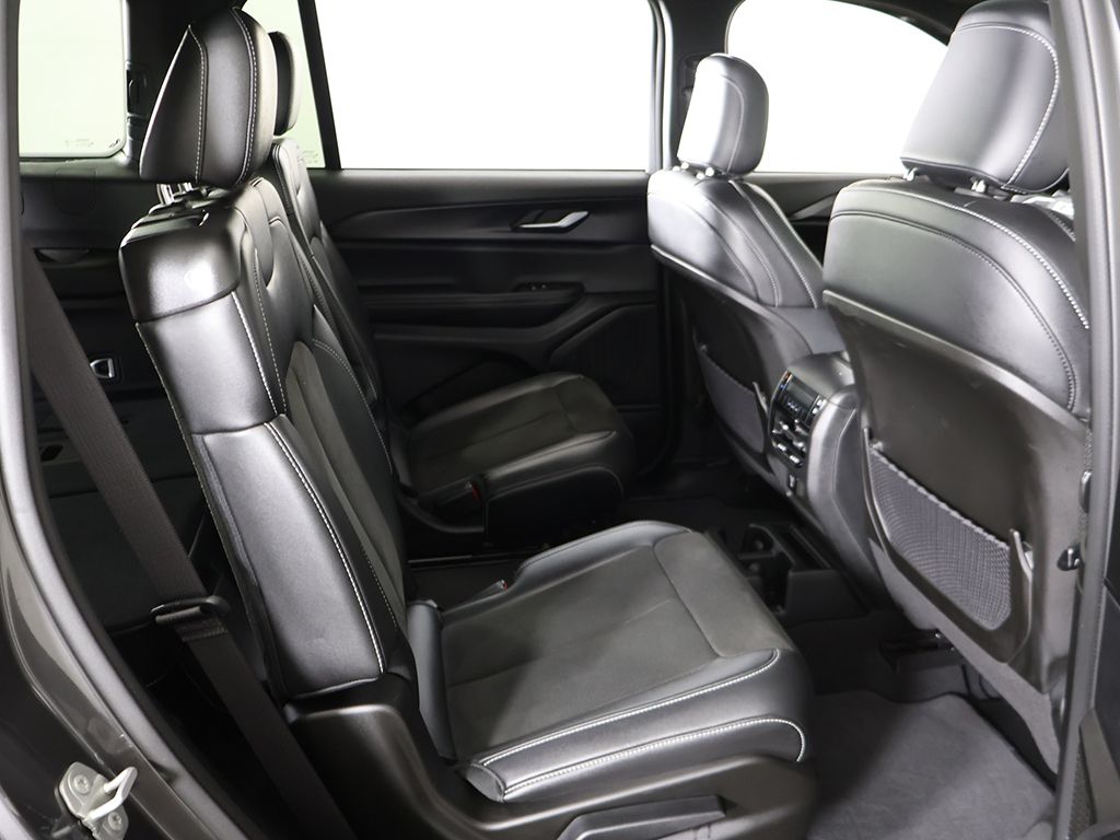 Used 2023 Gray Jeep Altitude image 36
