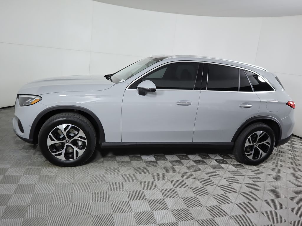 Thumbnail: 2026 Mercedes-Benz GLC - 8