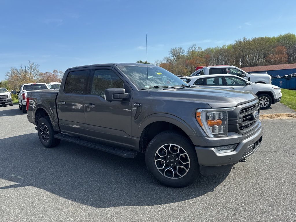 Carbonized Gray Metallic 2021 Ford F-150 XLT SuperCrew 4WD Pickup Truck Four-Wheel Drive Automatic