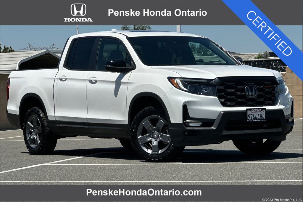 White 2024 Honda Ridgeline Pickup Truck All-Wheel Drive 9-Speed Automatic