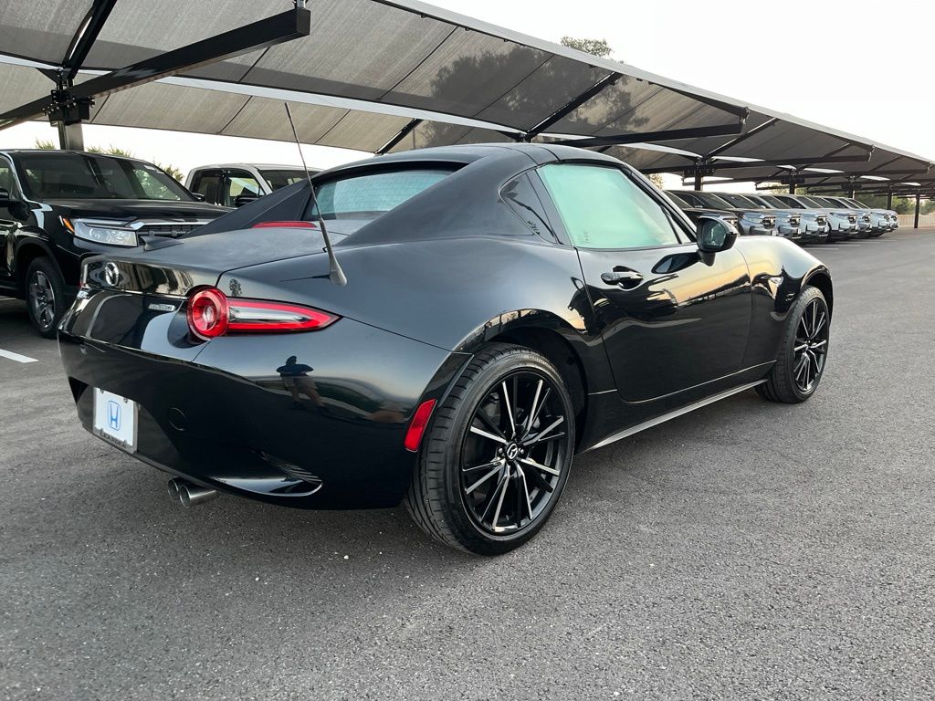 Thumbnail: 2026 Mazda MX-5 Miata - 4