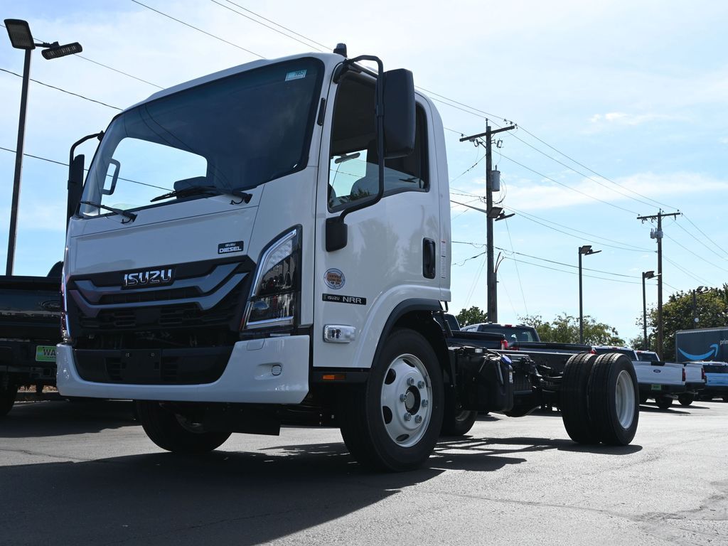 2025 Isuzu NRR 
