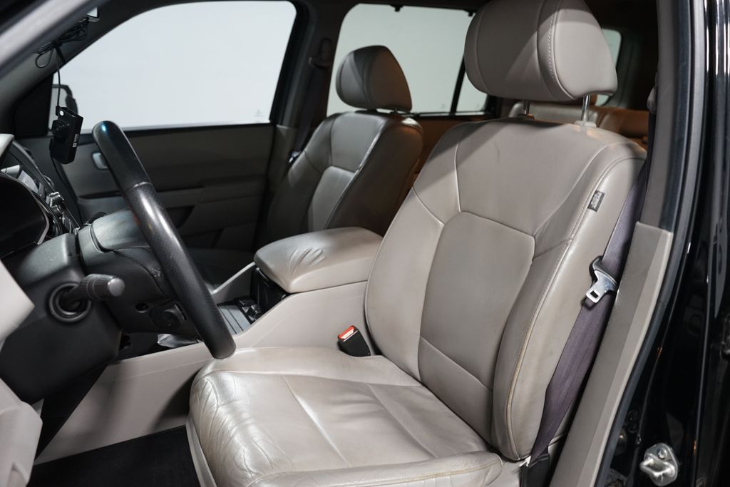 Thumbnail: 2012 Honda Pilot - 6