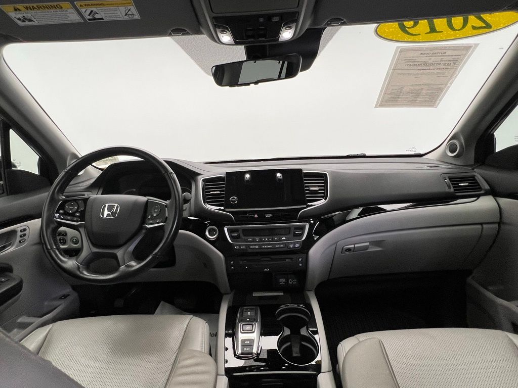 Thumbnail: 2019 Honda Pilot - 12