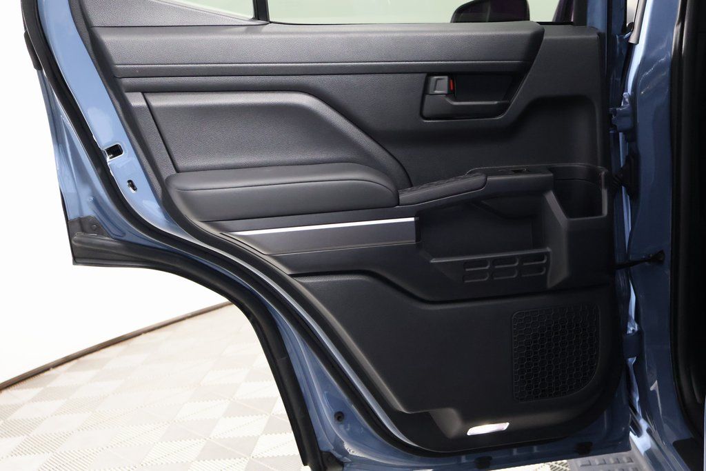 Thumbnail: 2025 Toyota 4Runner - 13